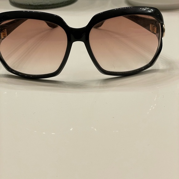 Authentic Gucci 3110 back glossy sunglasses - Picture 7 of 12